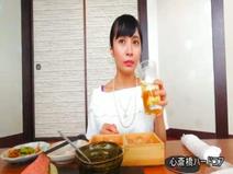 【素人】食べるの外観も美しいです...広瀬A○蘇に似た美しい若い妻は俳優のコックIQooを舐めています
