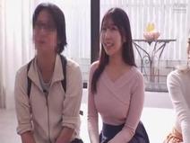 【MM号】  一般男女モニター。マジックミラーの向こうは愛する夫たち！母子家庭の仲良し2人組がノーハンドフェラに挑戦！口と舌だけで舐めてしゃぶってザーメンを出す！時間切れで罰ゲーム。