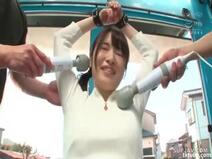 【MM号】[モザイク破壊マジックミラー号×生電動マッサージ機企画 素人女子大生をパイルドライバーで拘束&hellip；